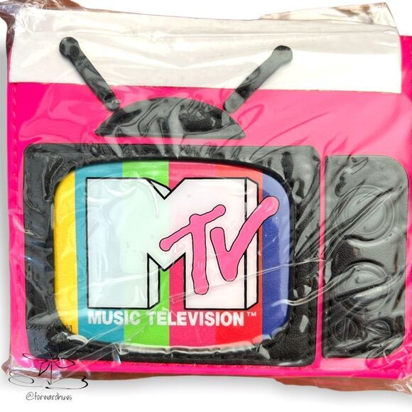Loungefly MTV Television Bifold Wallet (4 of 5) - Picture 6 of 8